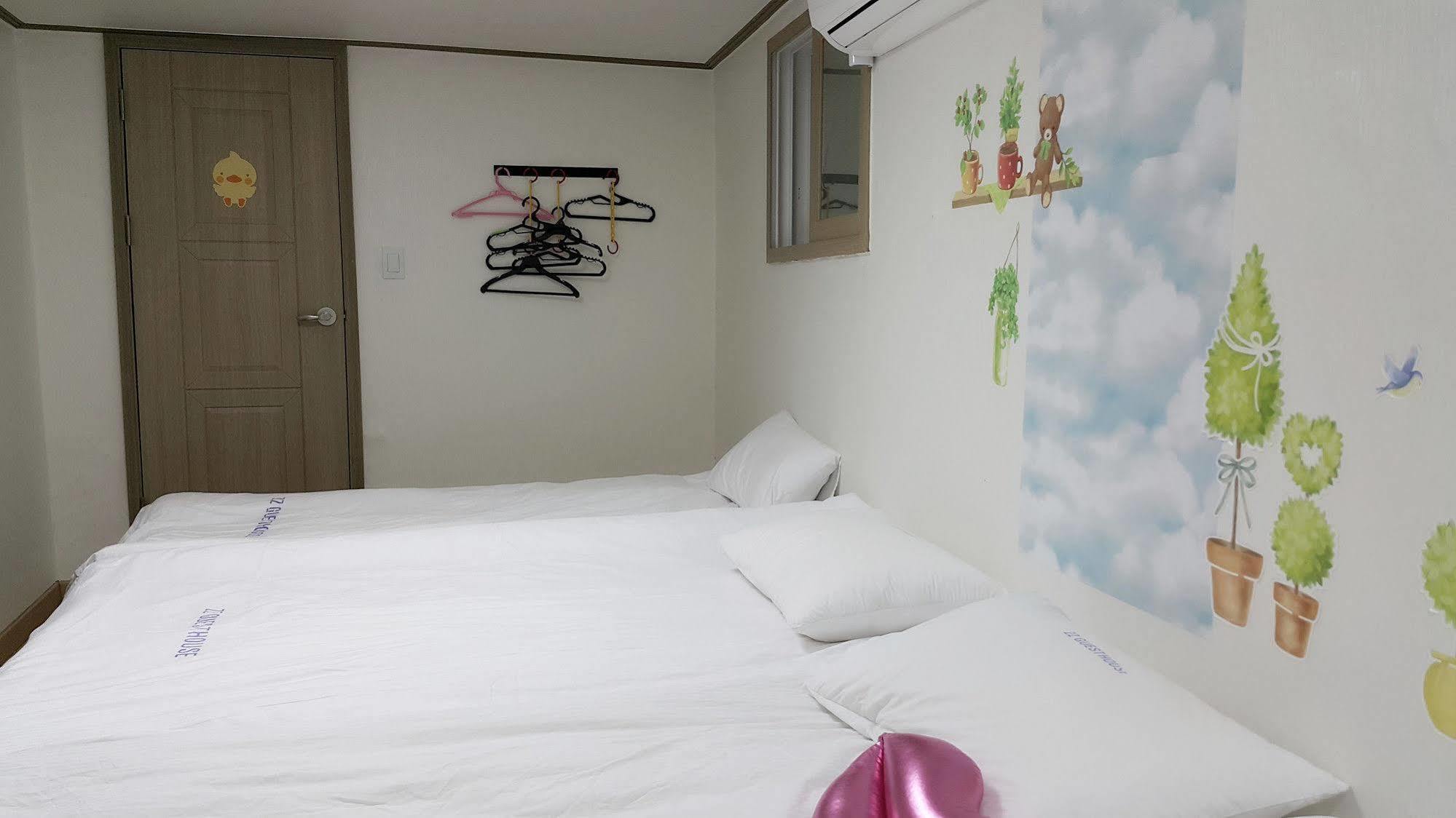 Myeongdong Guesthouse Seoul Exterior photo